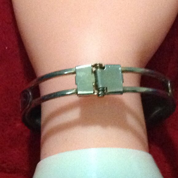 Vintage Cloisonne Purple Enamel Rose Design Floral Hinged Clapper Bracelet - Picture 6 of 7